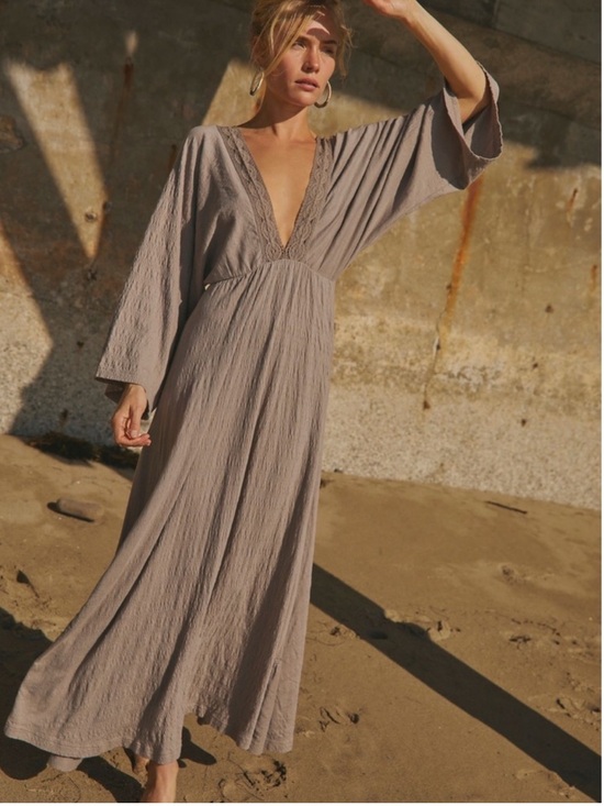 Free People Dresses & Skirts - Free People Maxi Dress in Light Beige